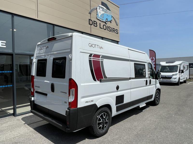 PC_d7f40758-16f4-43a2-816a-a4356fa53452