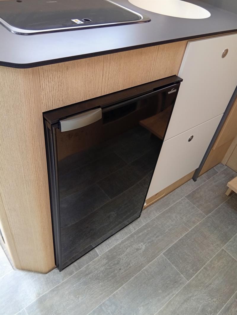 PC_594f6e18-b5a7-431f-9fde-72eb2e19a0d9