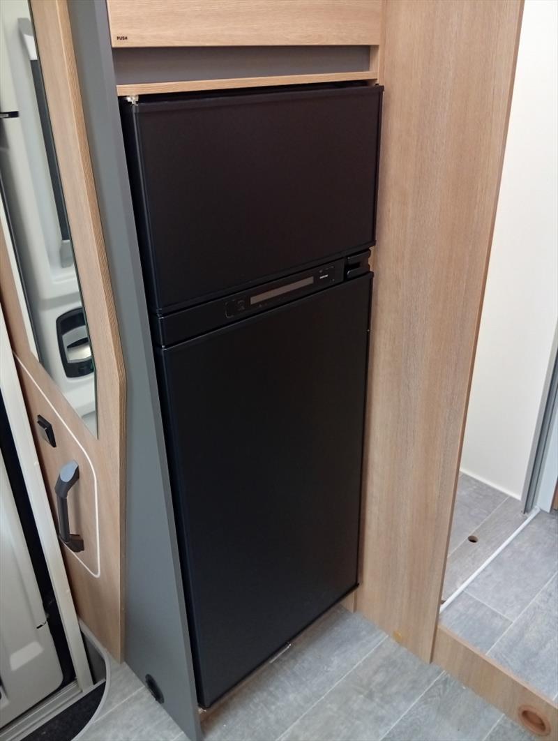 PC_eba034c9-4771-49f5-94c8-f35e36ee19ad