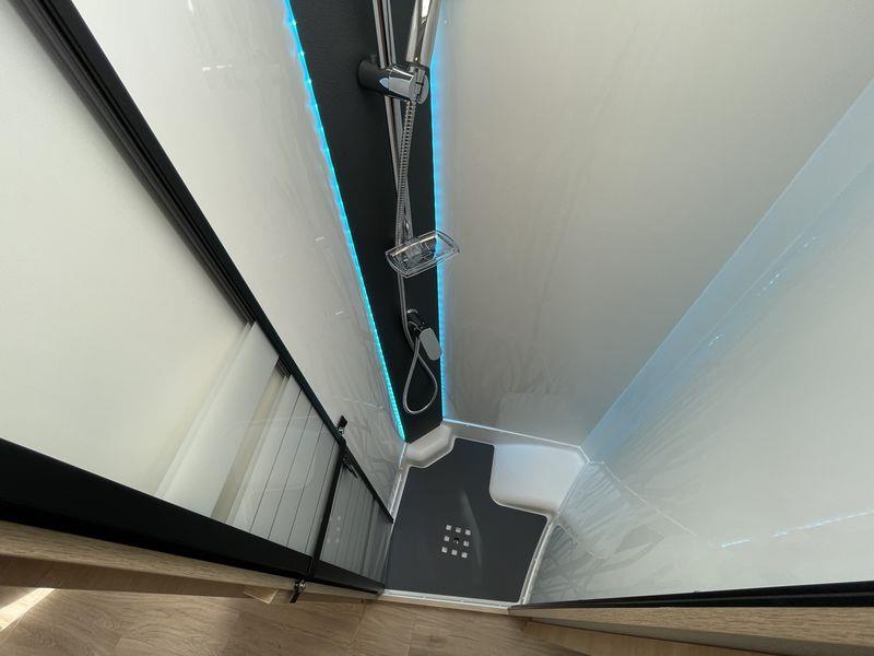 PC_e903f15f-e400-4409-ae3f-f81baabf894f